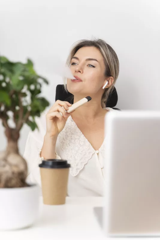 Can I Vape CBD Oil? A Beginner’s Guide to Safe Usage 2025